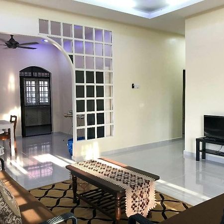 Family Homestay Kuala Terengganu Eksteriør bilde