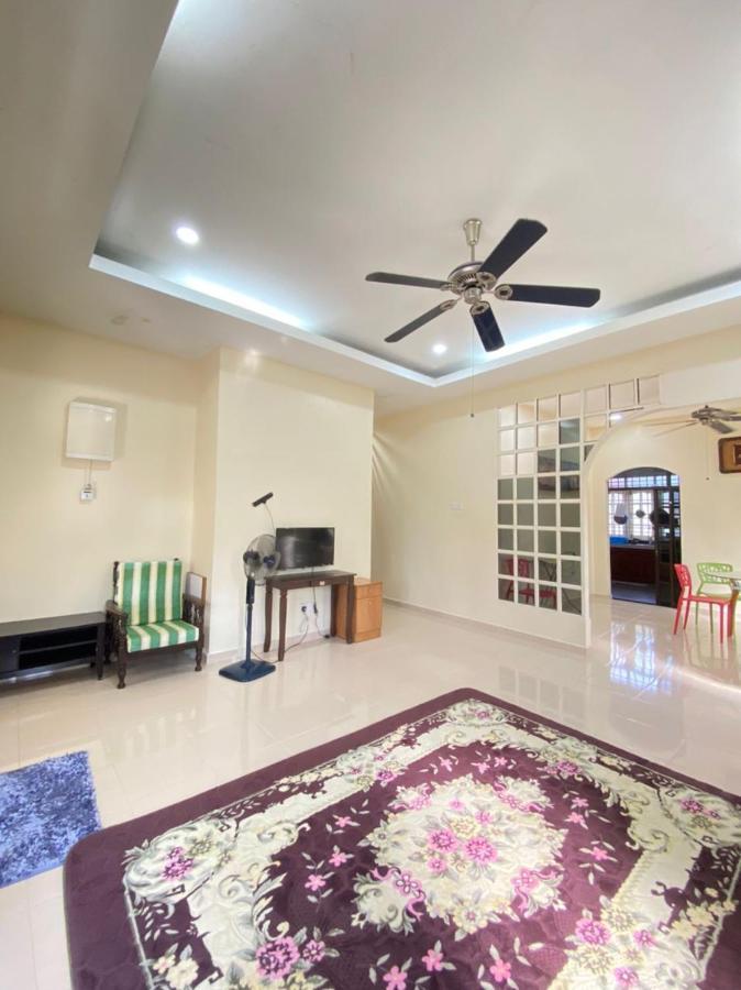 Family Homestay Kuala Terengganu Eksteriør bilde