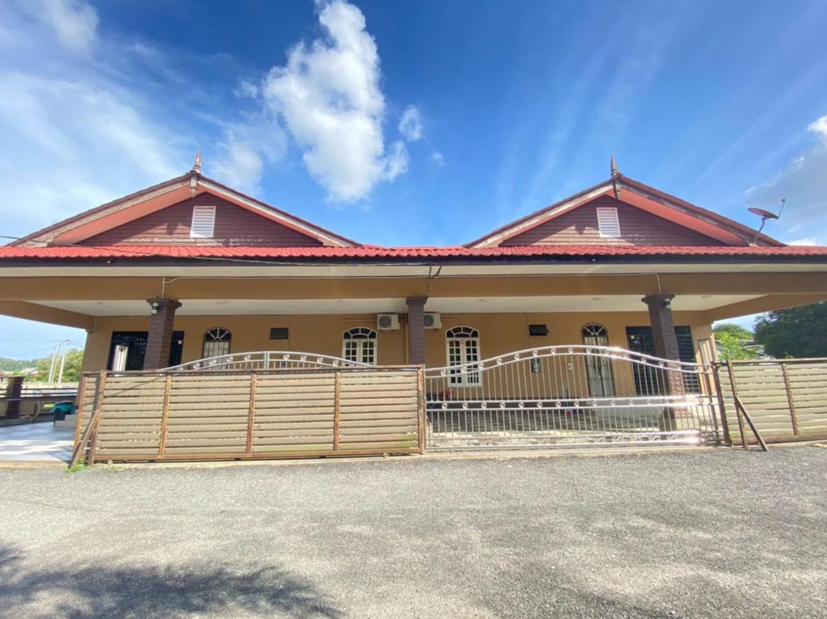 Family Homestay Kuala Terengganu Eksteriør bilde
